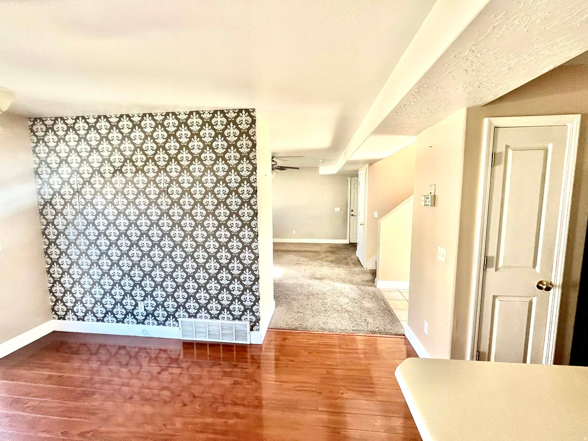 LAKESIDE SUB - Residential