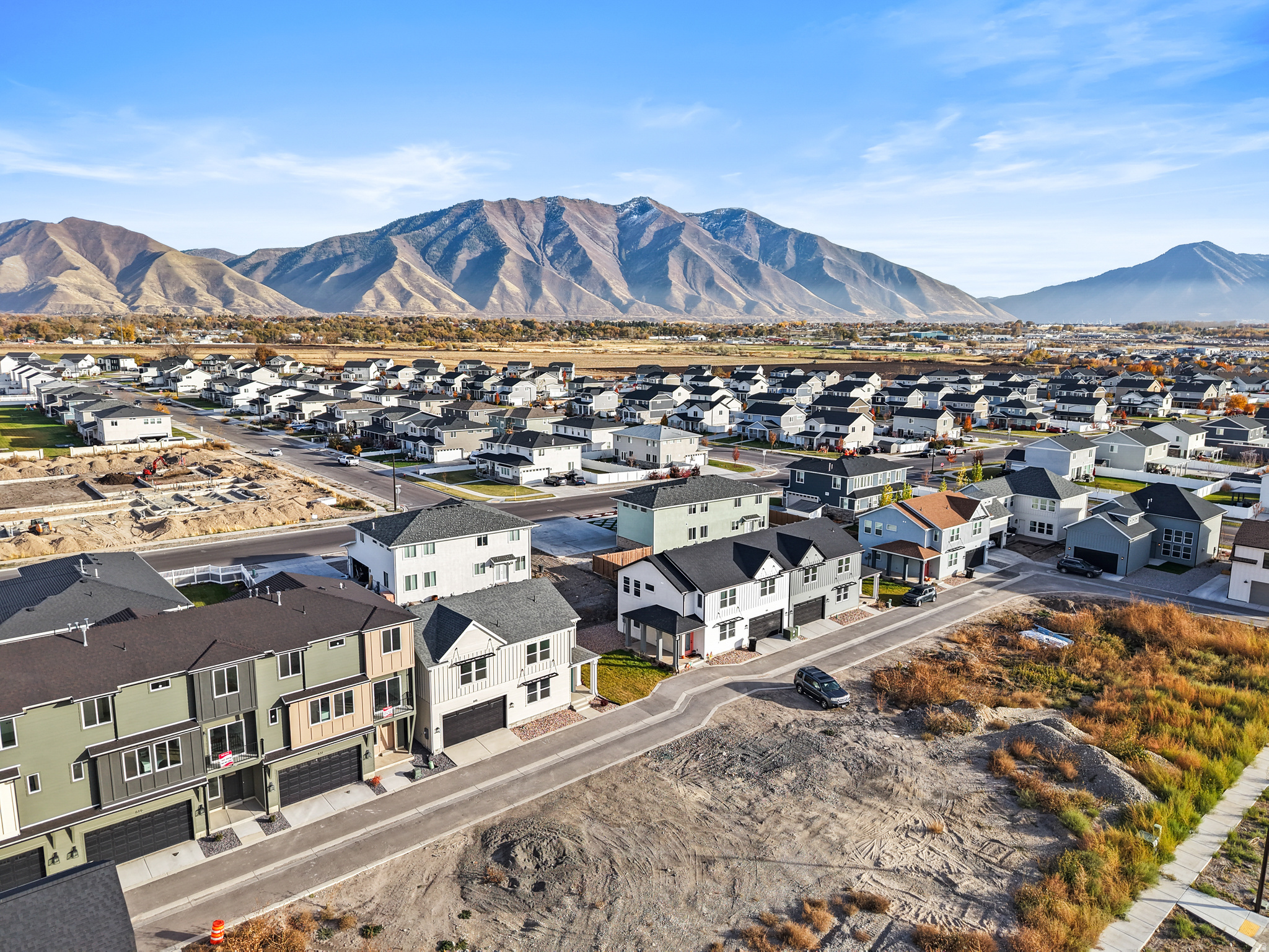 WESTFIELDS CENTRAL - Residential