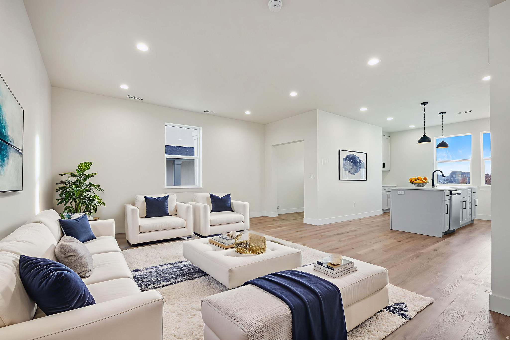 WESTFIELDS CENTRAL - Residential