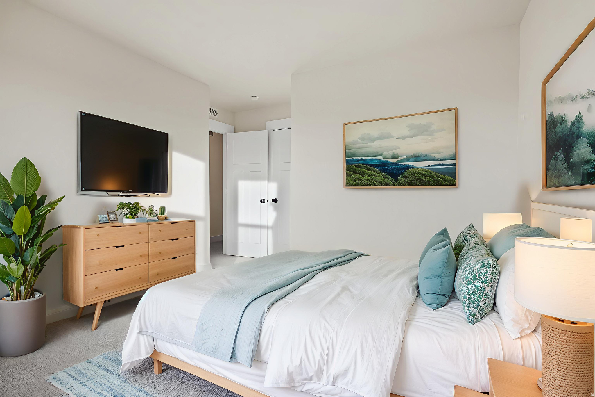 WESTFIELDS CENTRAL - Residential