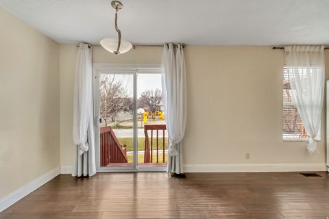 Tiny photo for 6054 S GLENCOE CT, Murray, UT 84123 (MLS # 2132658)