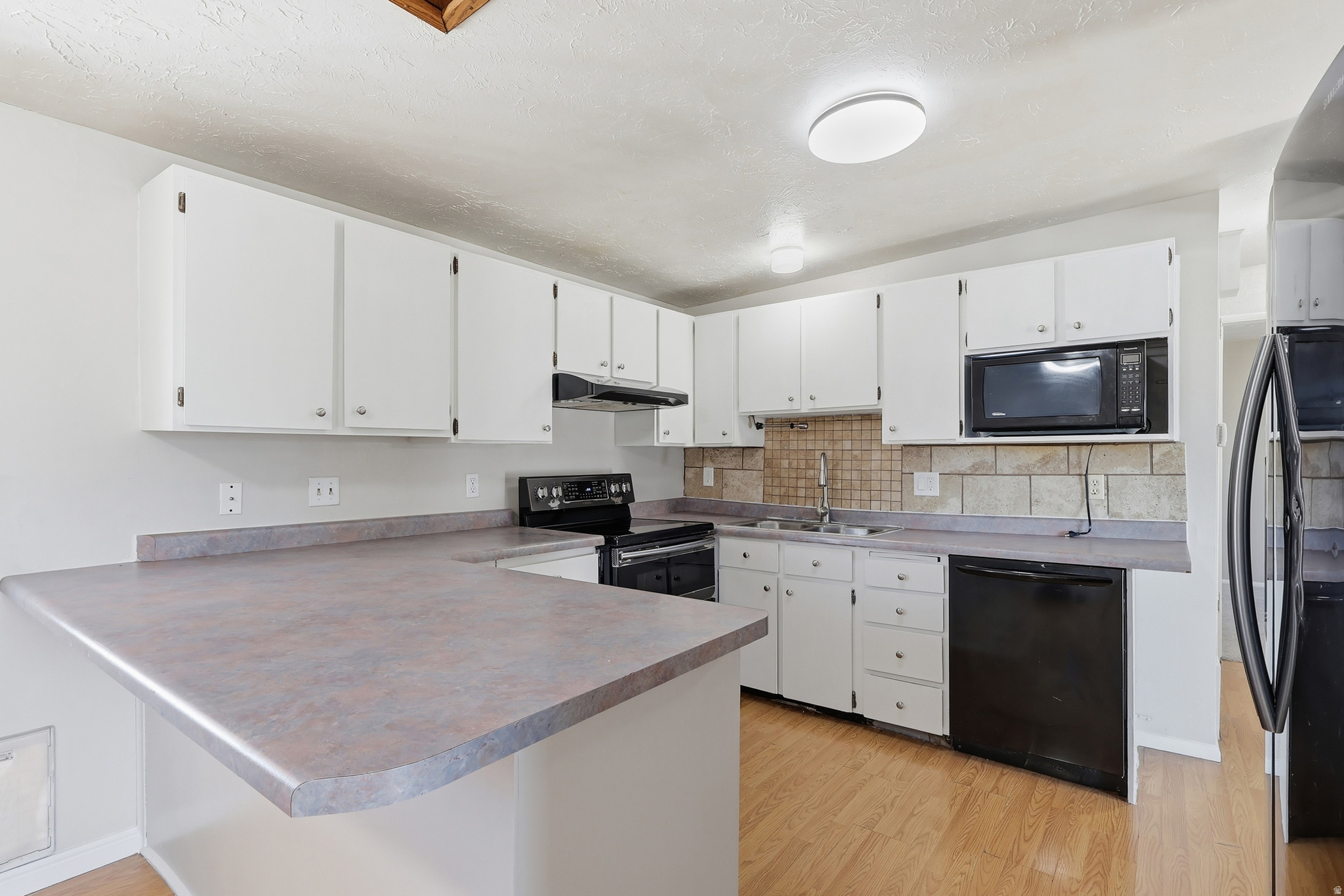 SUNBURST VILLAGE NO. 5 - Residential