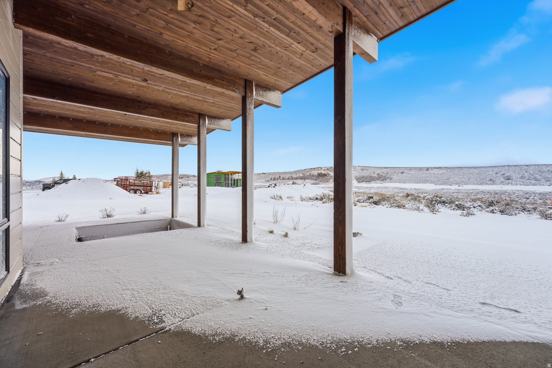 HAWKS PASS - Residential