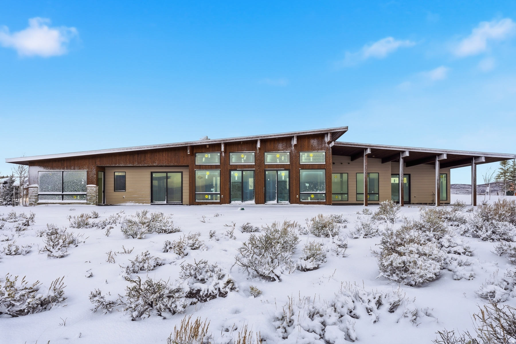 HAWKS PASS - Residential