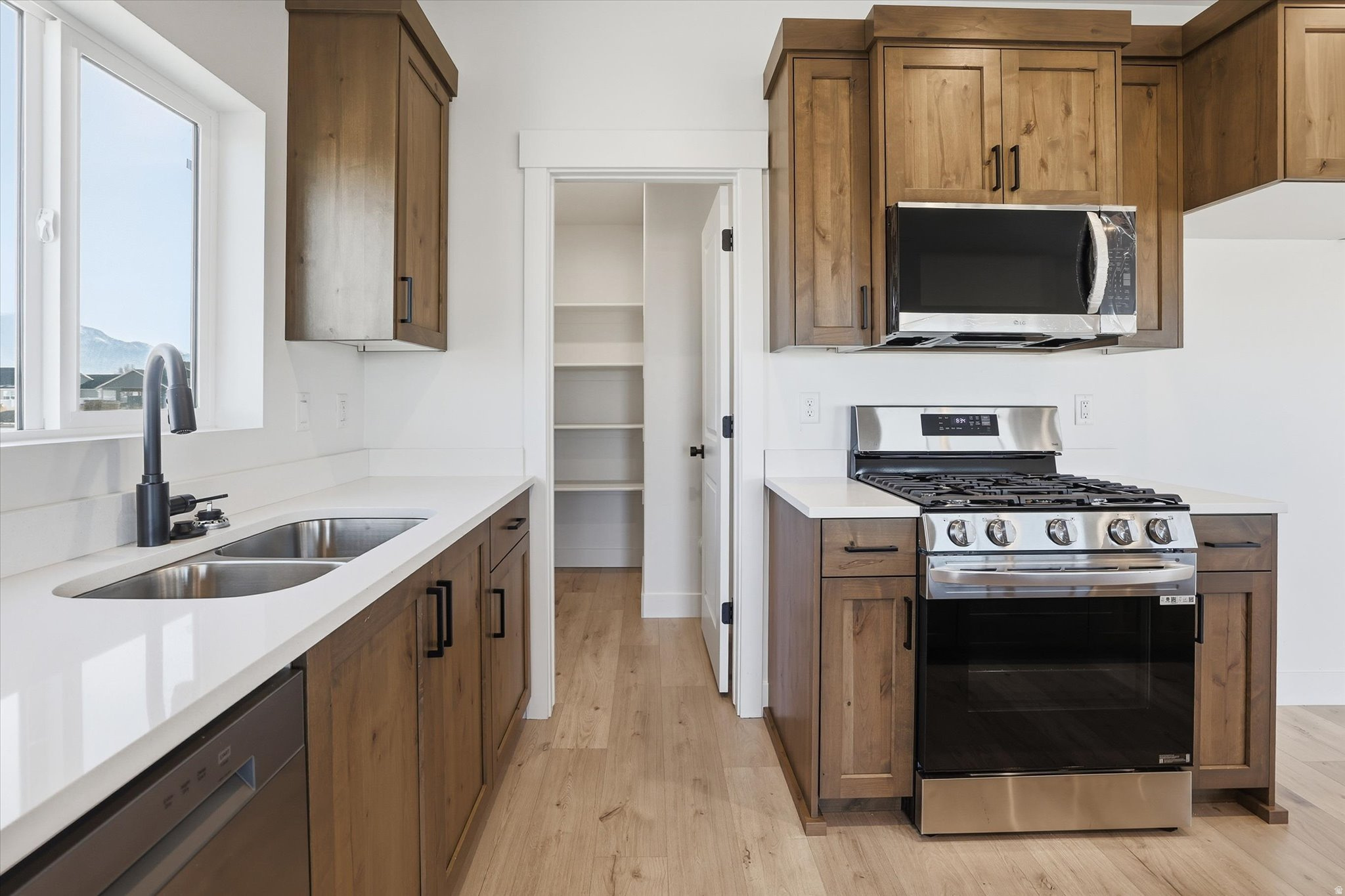 EASTSIDE - Residential