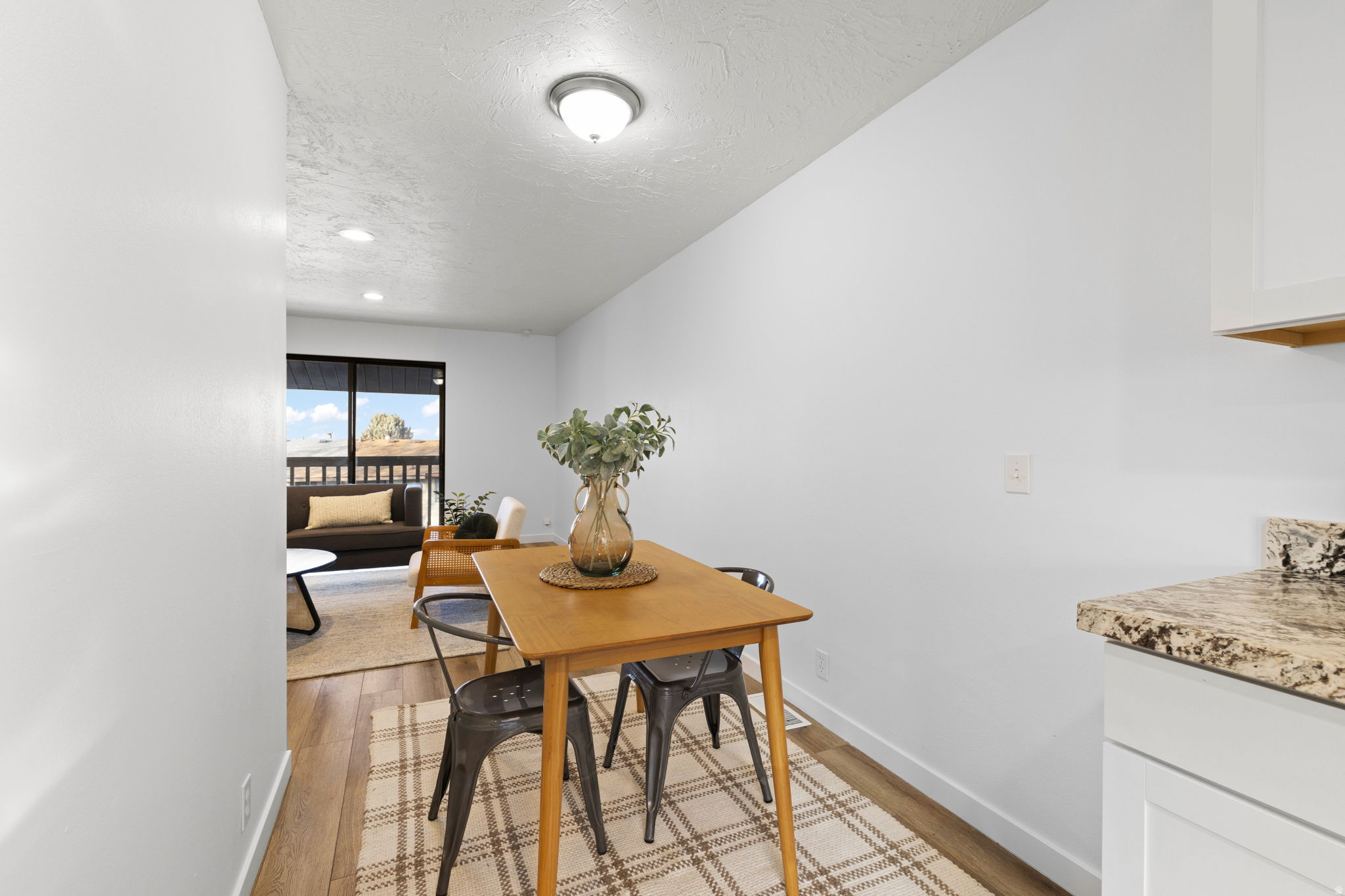 BELMONT TERR - Residential