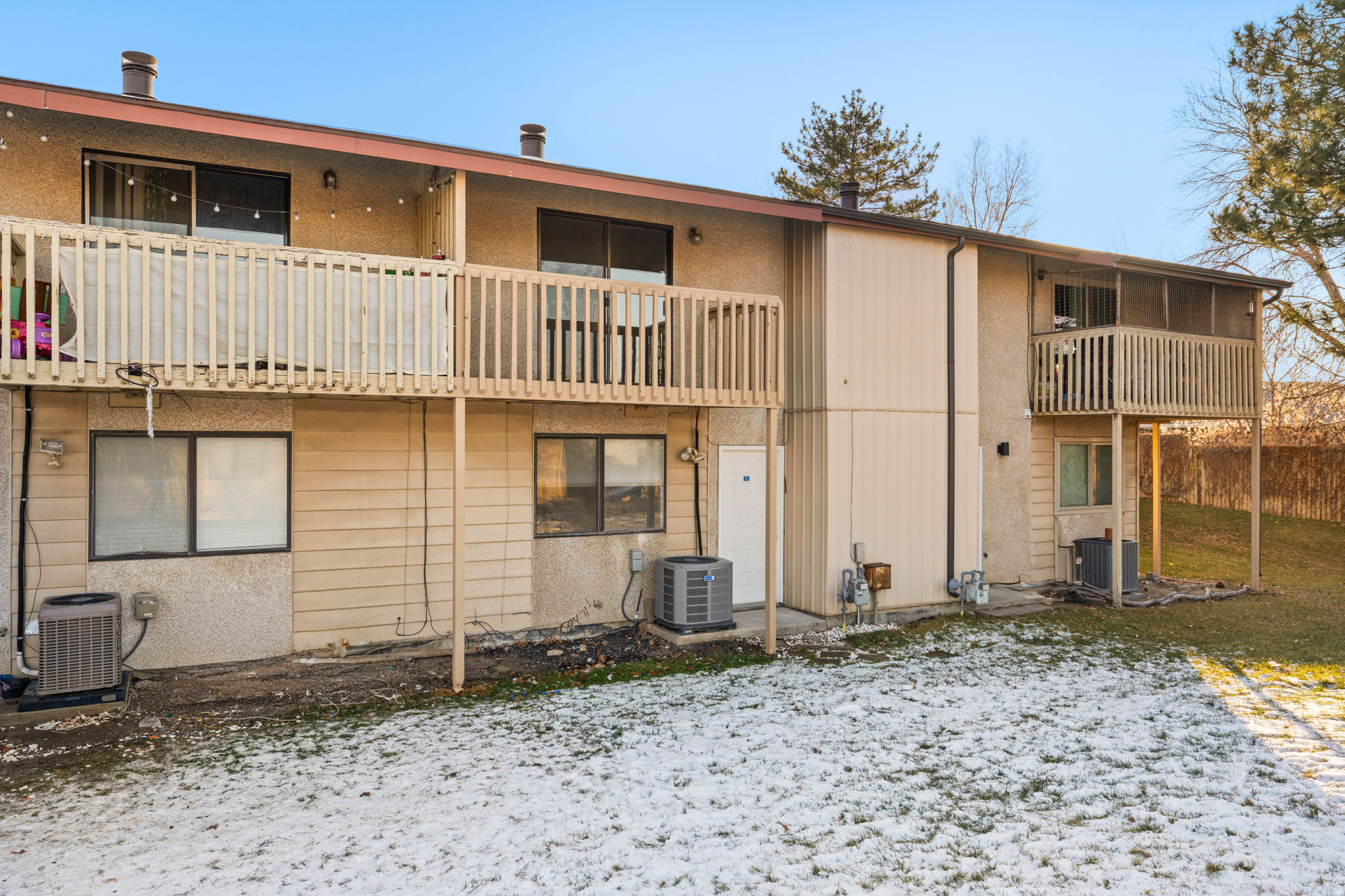 BELMONT TERR - Residential