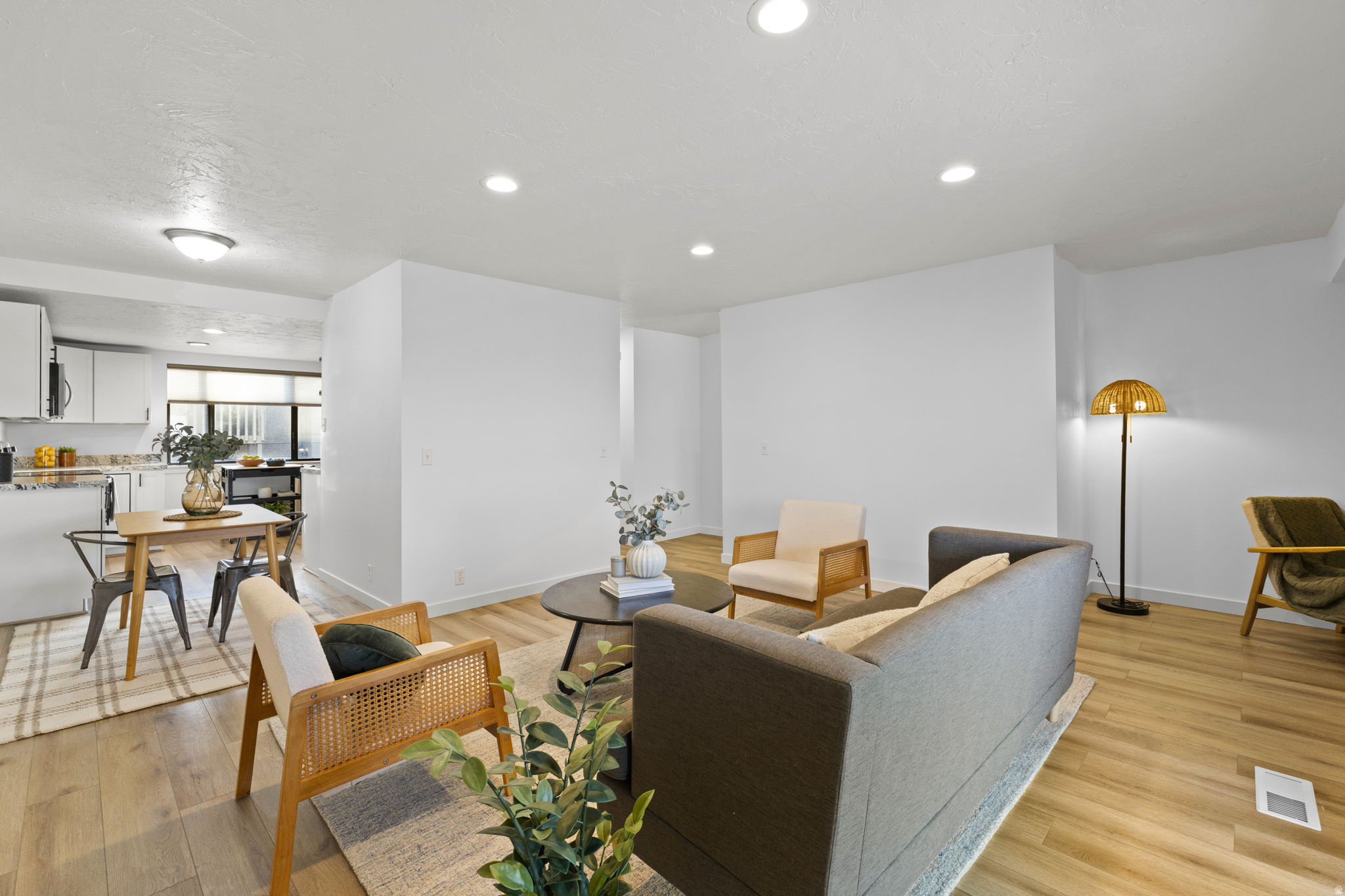 BELMONT TERR - Residential