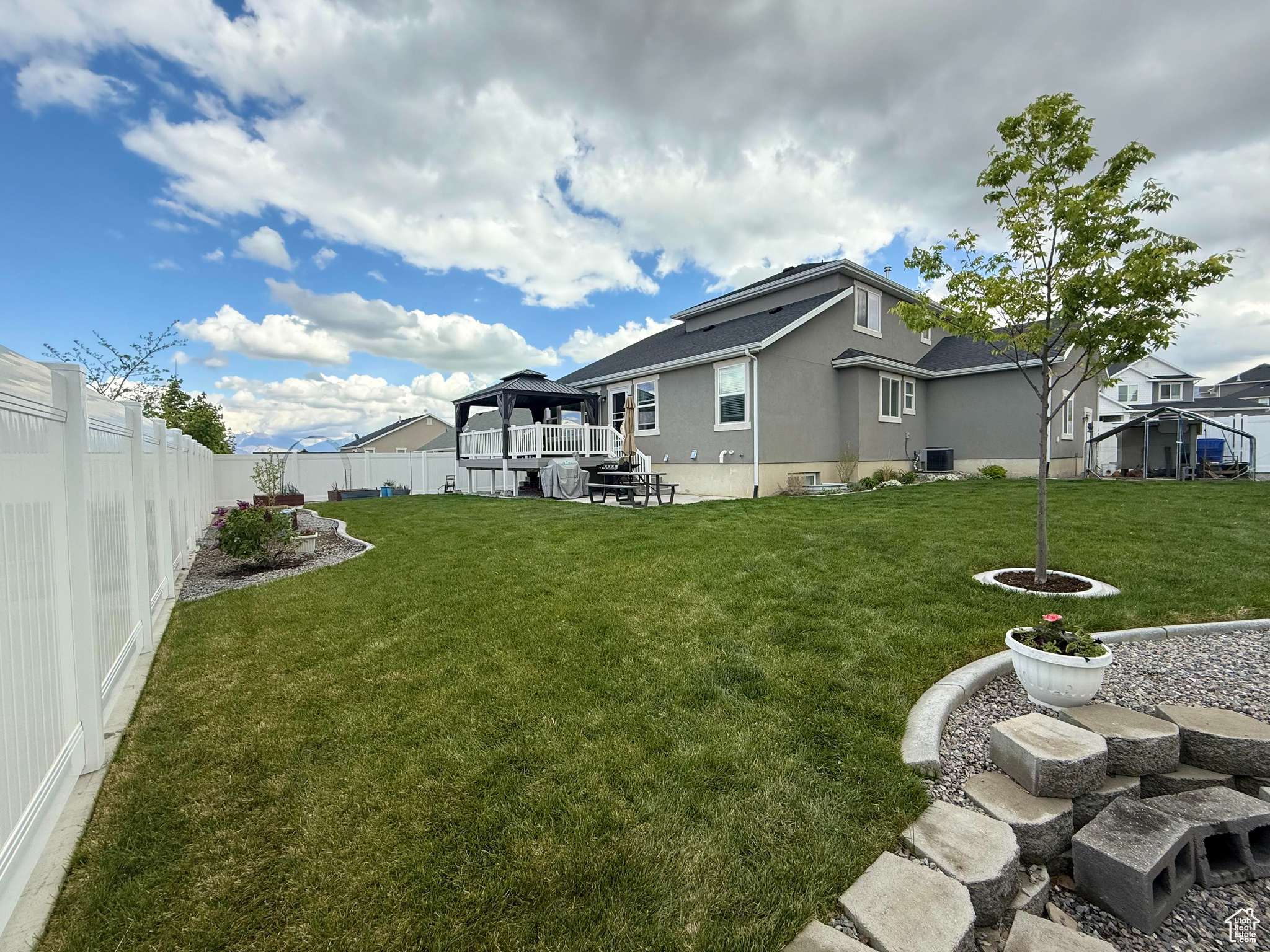 1196 W Zenith Cir #609, Saratoga Springs, Utah image 2