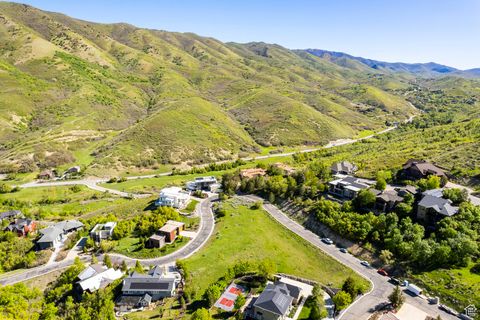 Tiny photo for 326 S MARYFIELD DR #404, Salt Lake City, UT 84108 (MLS # 2085322)