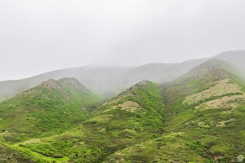 Tiny photo for 326 S MARYFIELD DR #404, Salt Lake City, UT 84108 (MLS # 2085322)