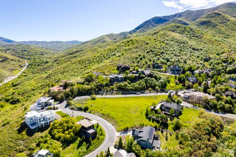 Tiny photo for 326 S MARYFIELD DR #404, Salt Lake City, UT 84108 (MLS # 2085322)