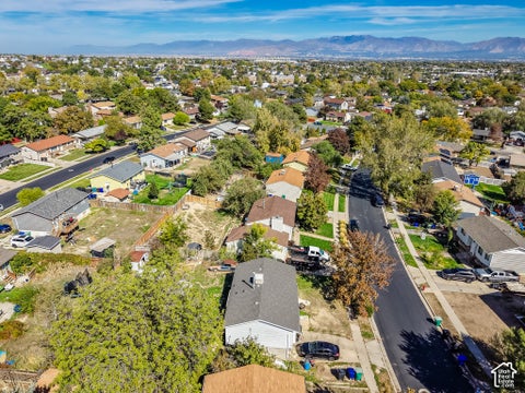 Tiny photo for 6484 S DAFFODIL WAY W, West Jordan, UT 84081 (MLS # 2190576)