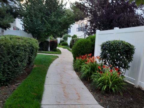 Tiny photo for 600 E 3990 S, Murray, UT 84107 (MLS # 2144973)