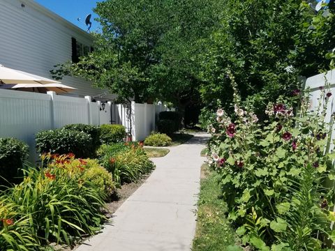 Photo of 600 E 3990 S, Murray, UT 84107 (MLS # 2144973)