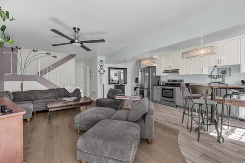 Tiny photo for 600 E 3990 S, Murray, UT 84107 (MLS # 2144973)