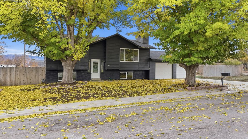 Photo of 42 N BLAINE AVE, Grantsville, UT 84029 (MLS # 2124020)