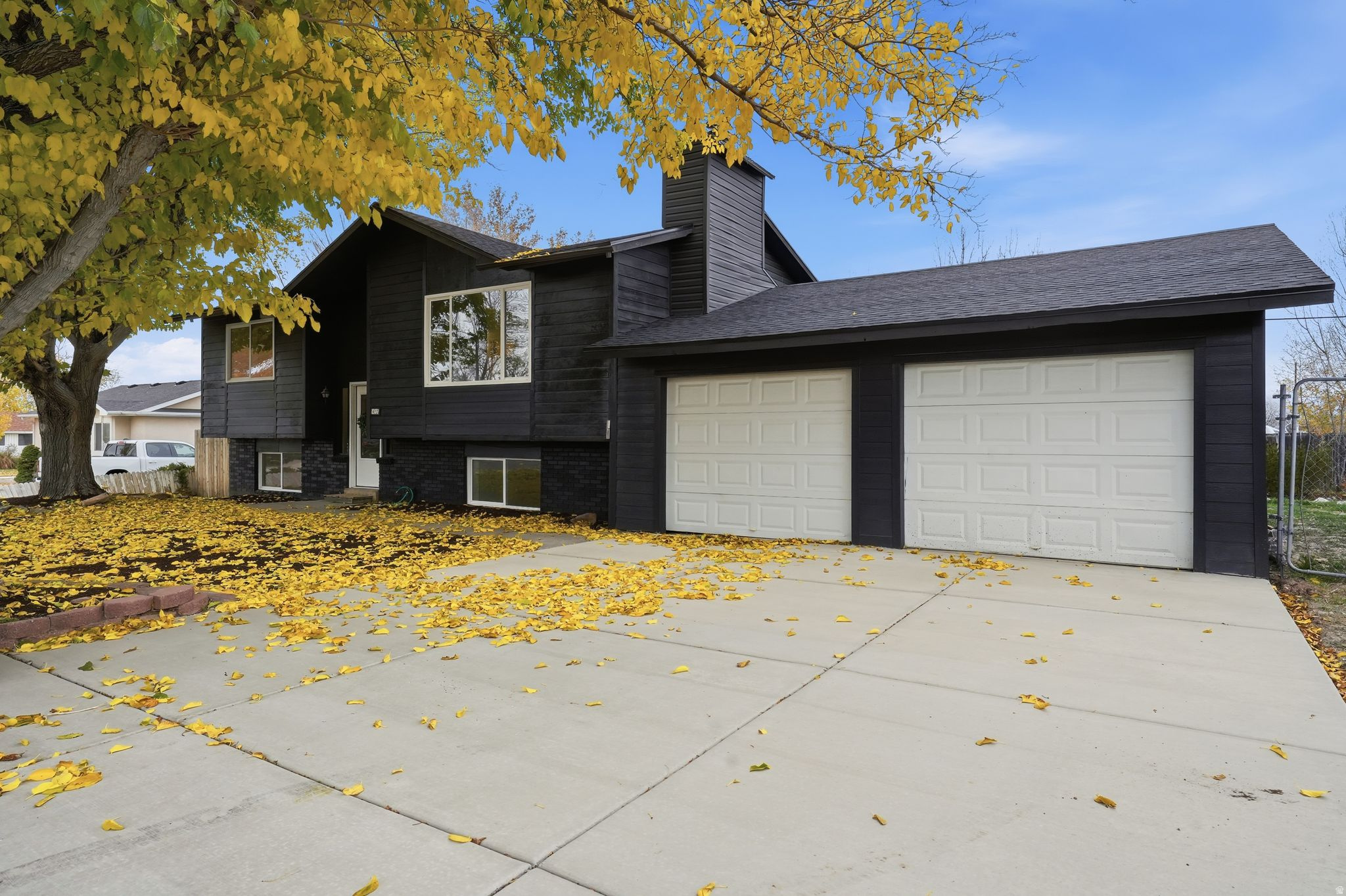 SUTTON SUBDIVISION - Residential