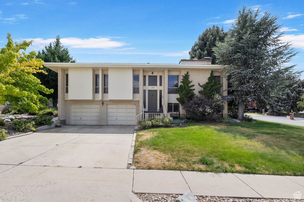 Photo of 134 SKYLINE DR, Brigham City, UT 84302 (MLS # 2106745)