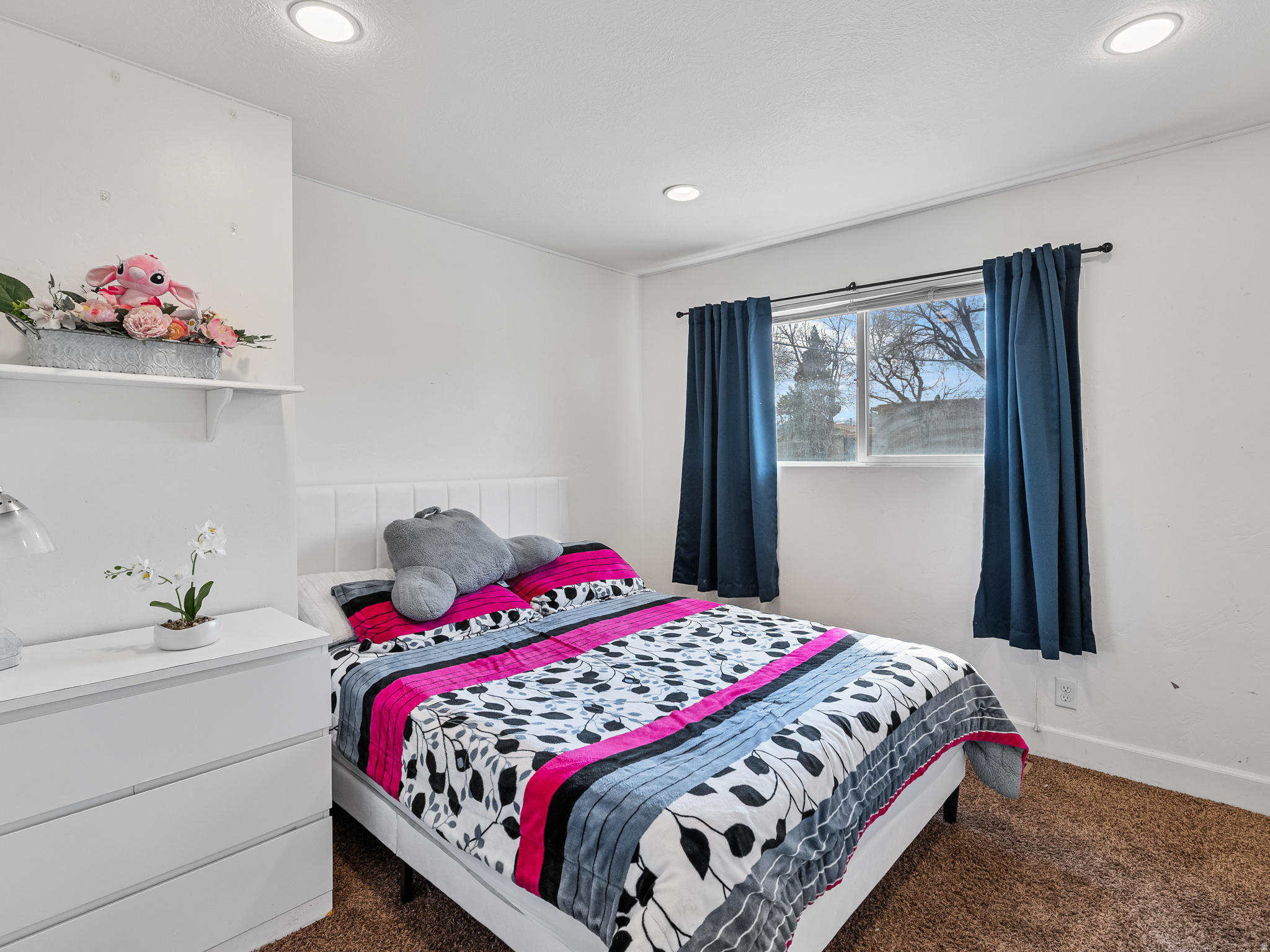 MEADOWS - Residential