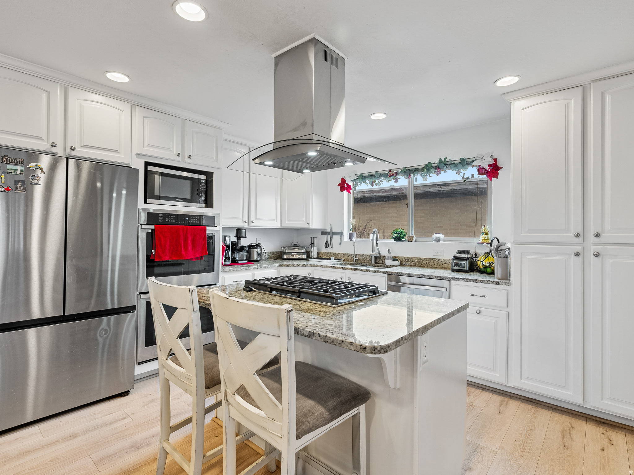 MEADOWS - Residential