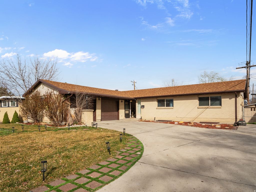 Photo of 3853 S MARKET ST, West Valley City, UT 84119 (MLS # 2142494)
