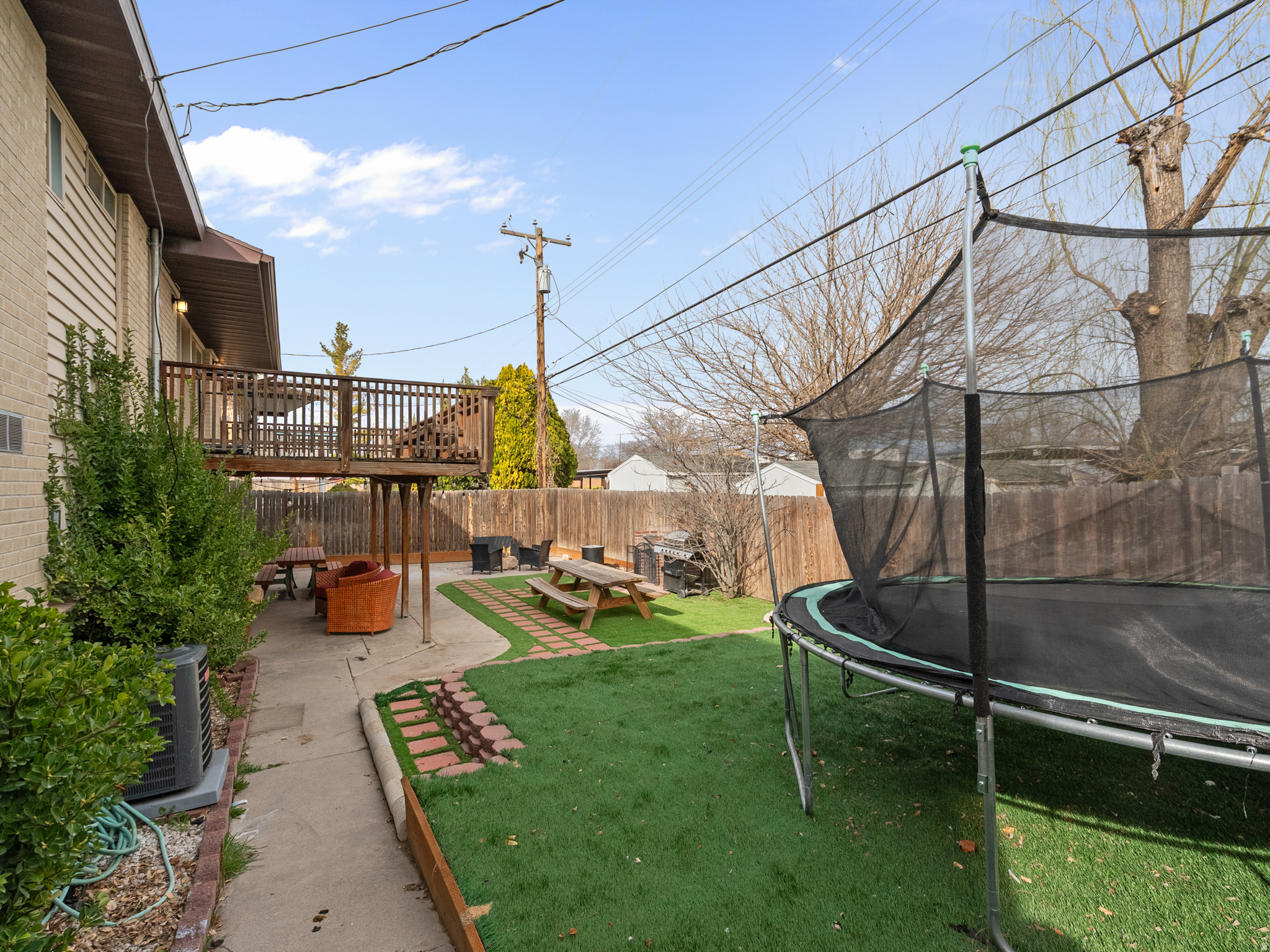 MEADOWS - Residential