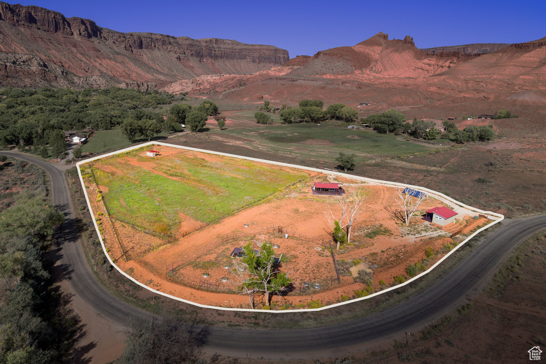 CASTLE VALLEY RIVER RANCHOS - Residential