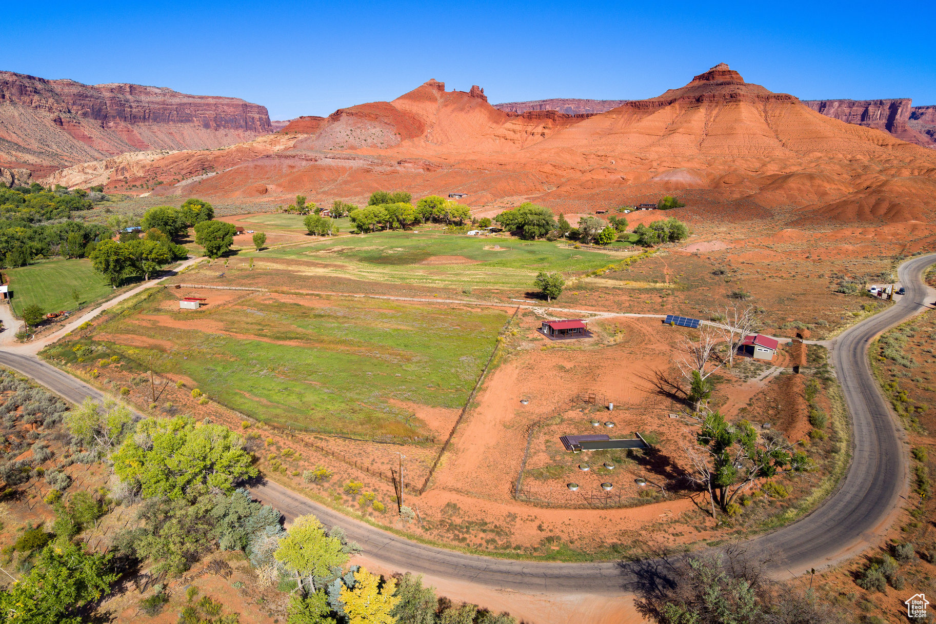 CASTLE VALLEY RIVER RANCHOS - Residential