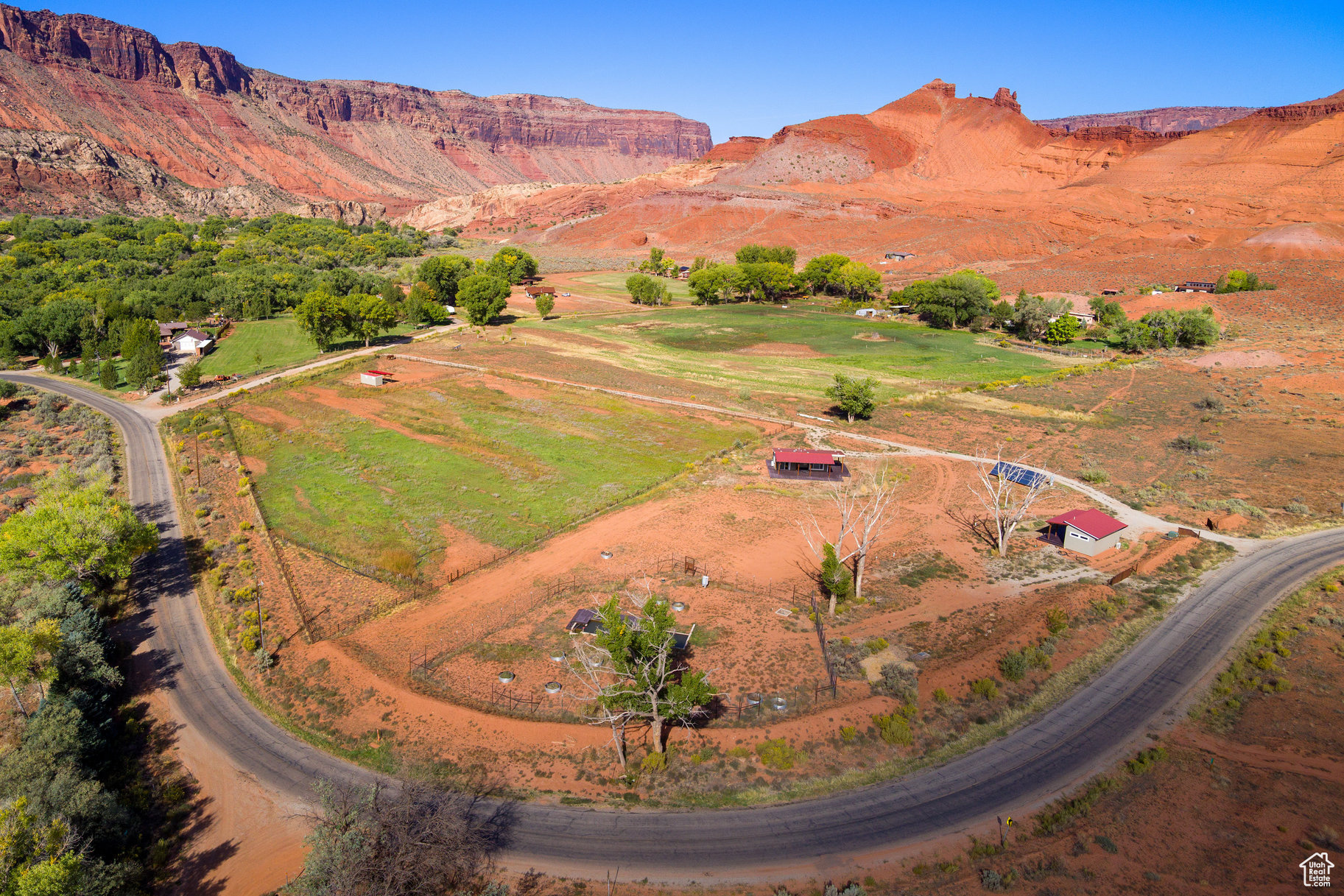 CASTLE VALLEY RIVER RANCHOS - Residential