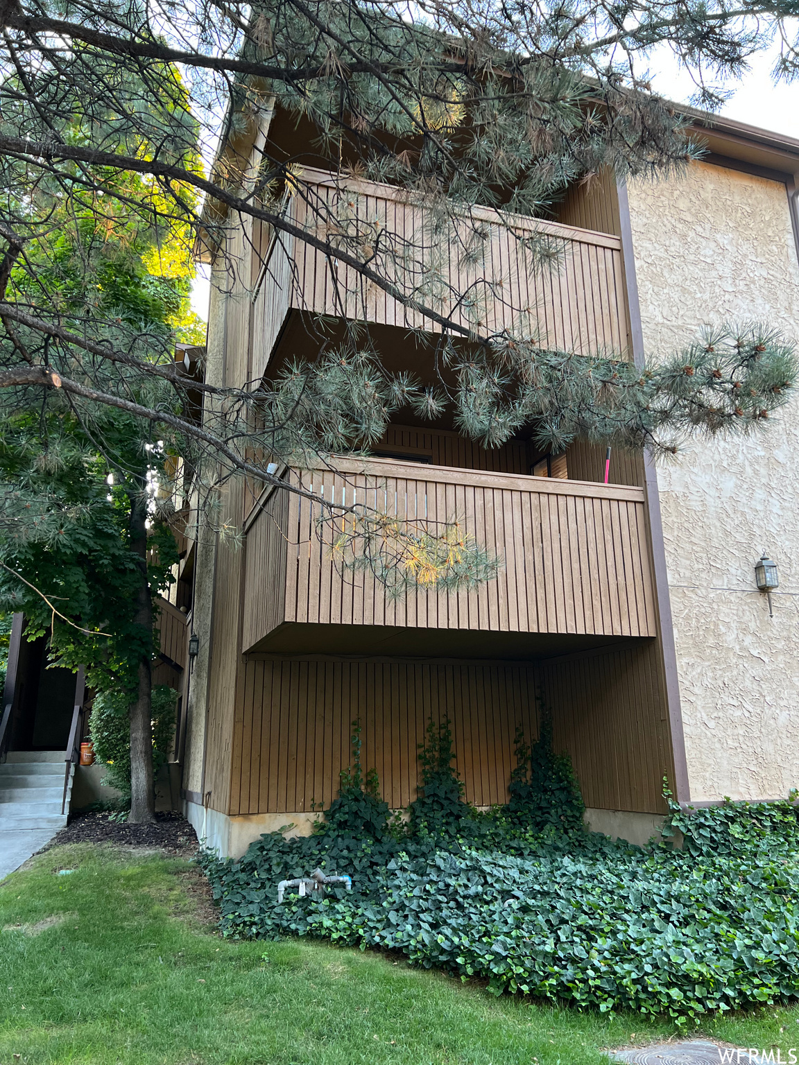 JEFFERSON PLACE - Residential Lease