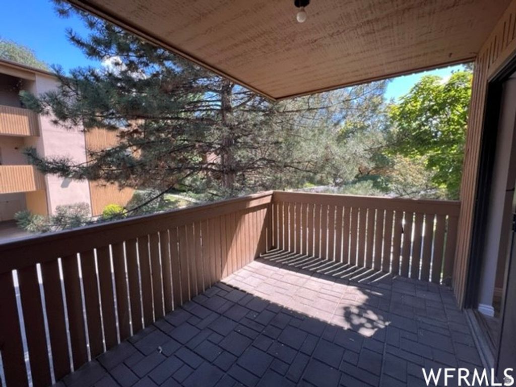 Photo of 9152 S JEFFERSON PL #18 B, Sandy, UT 84070 (MLS # 2128022)