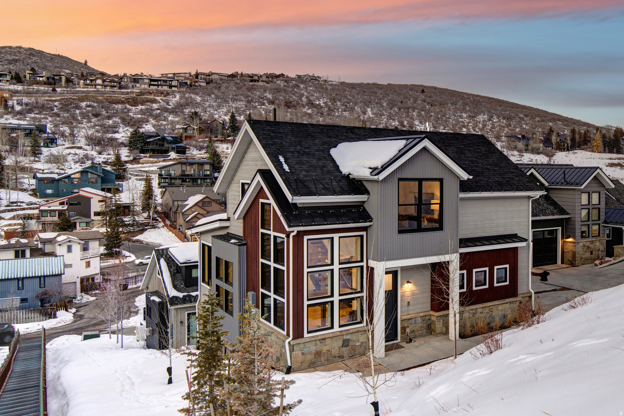 LILAC HILL - Residential