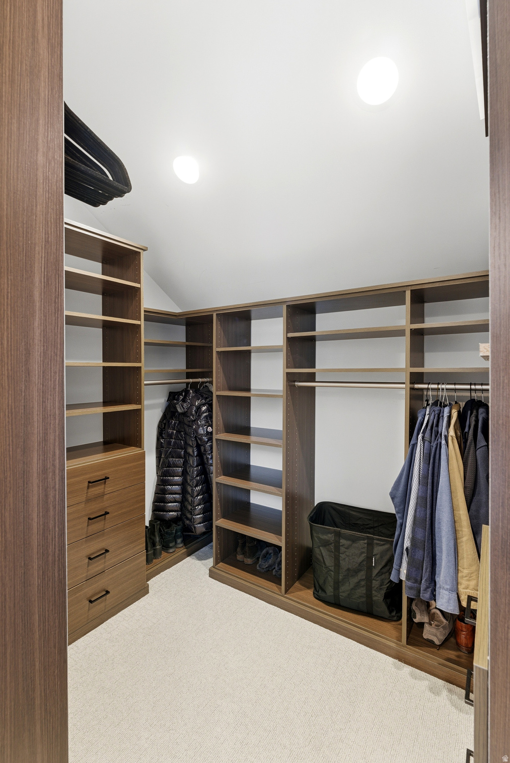 LILAC HILL - Residential