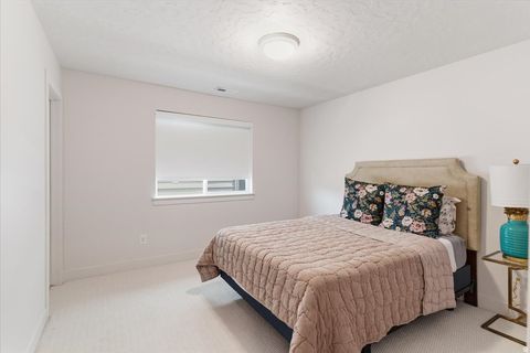 Tiny photo for 1306 E TALBOT DR, Kaysville, UT 84037 (MLS # 2150846)