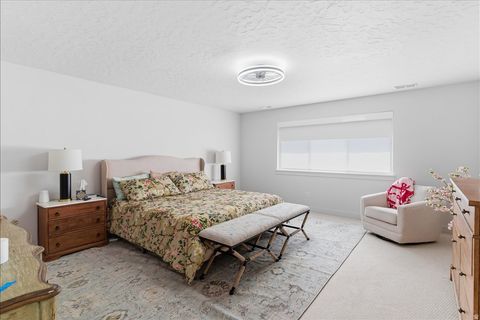 Tiny photo for 1306 E TALBOT DR, Kaysville, UT 84037 (MLS # 2150846)