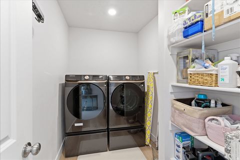 Tiny photo for 1306 E TALBOT DR, Kaysville, UT 84037 (MLS # 2150846)