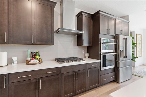Tiny photo for 1306 E TALBOT DR, Kaysville, UT 84037 (MLS # 2150846)