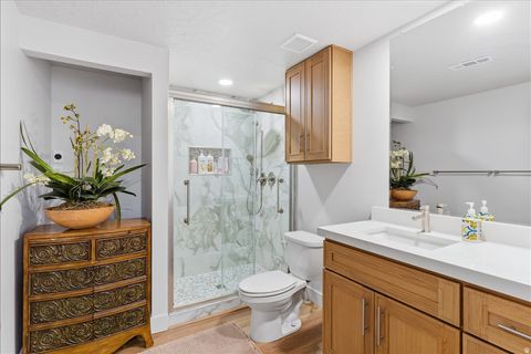 Tiny photo for 1306 E TALBOT DR, Kaysville, UT 84037 (MLS # 2150846)