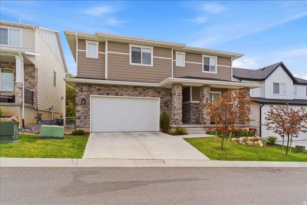 Photo of 1306 E TALBOT DR, Kaysville, UT 84037 (MLS # 2150846)