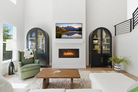 Tiny photo for 1306 E TALBOT DR, Kaysville, UT 84037 (MLS # 2150846)