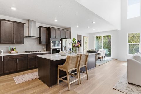 Tiny photo for 1306 E TALBOT DR, Kaysville, UT 84037 (MLS # 2150846)