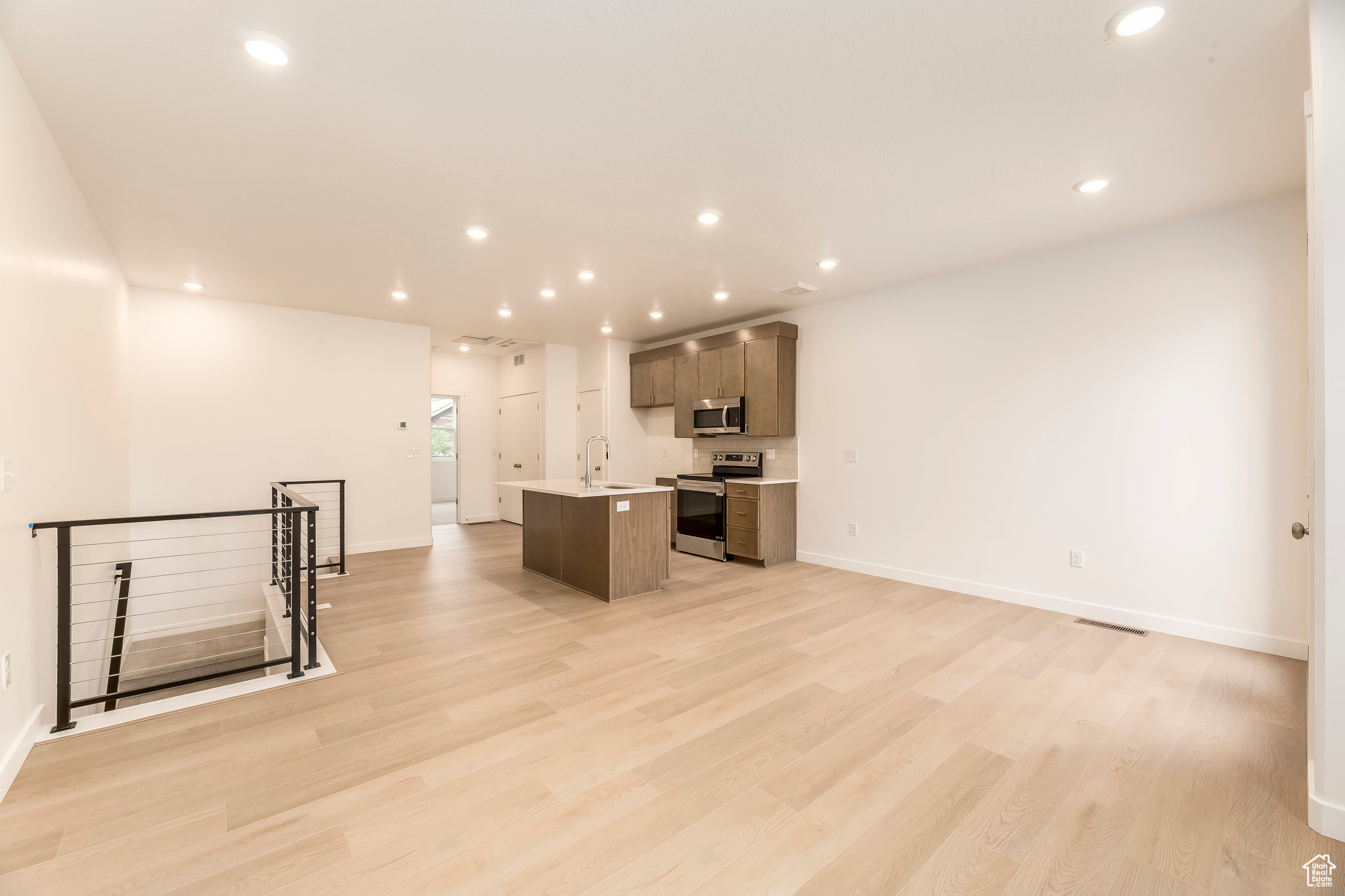 BISHOP PLACE - Residential