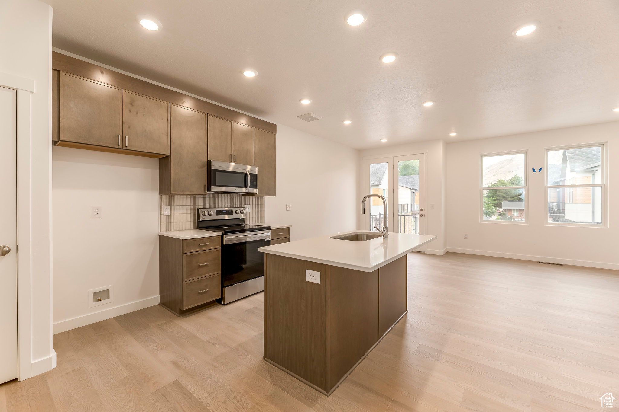 BISHOP PLACE - Residential