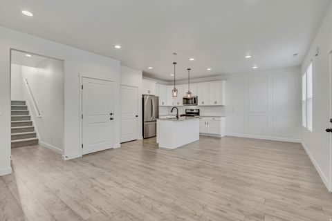 Tiny photo for 6718 W 11800 S, South Jordan, UT 84009 (MLS # 2130621)