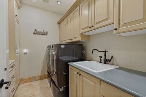 Tiny photo for 14668 S DRAPER VIEW CV, Draper, UT 84020 (MLS # 2181659)