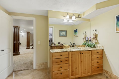 Tiny photo for 14668 S DRAPER VIEW CV, Draper, UT 84020 (MLS # 2181659)