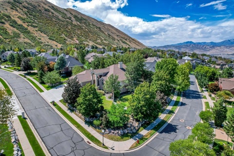 Tiny photo for 14668 S DRAPER VIEW CV, Draper, UT 84020 (MLS # 2181659)