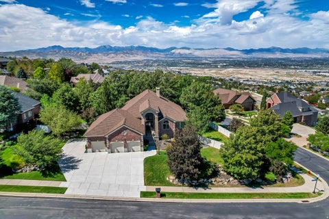 Tiny photo for 14668 S DRAPER VIEW CV, Draper, UT 84020 (MLS # 2181659)