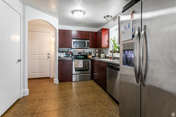 DEVILLE CLIFF CONDO - Residential